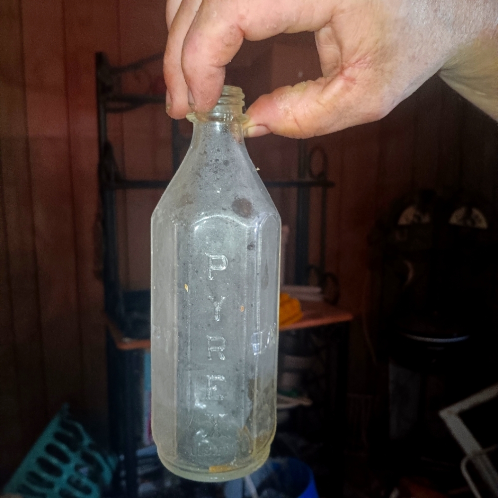 Vtg  OLD Antique Pyrex Glass Baby Bottle NARROW NECK - 8 oz HEXAGONAL